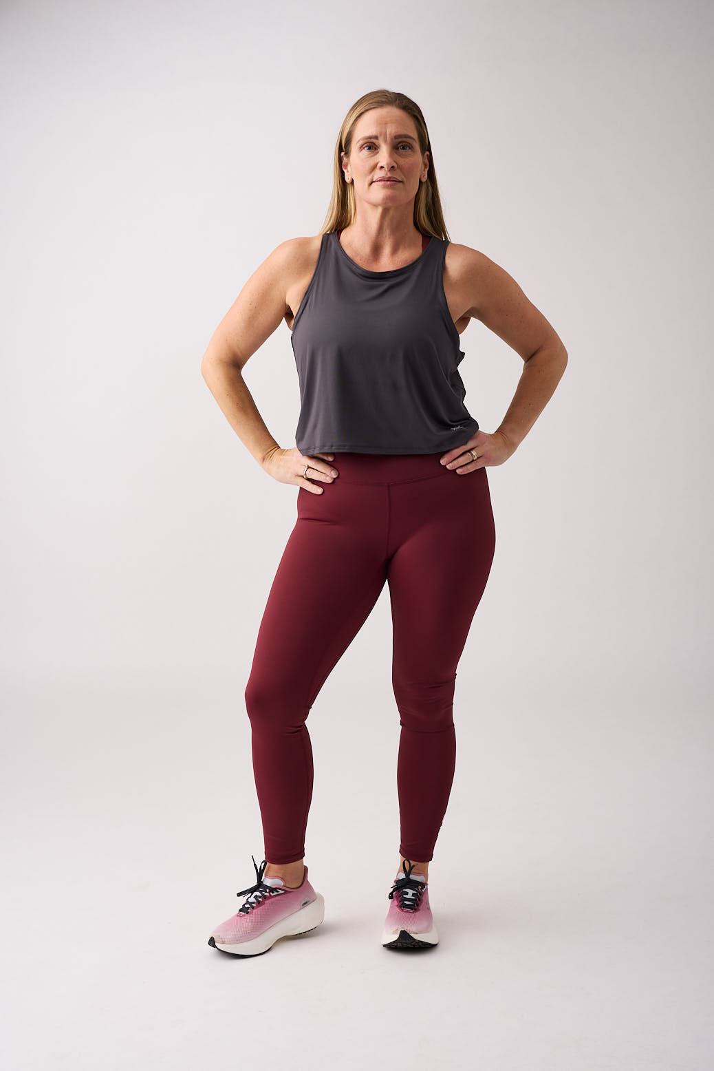 Lunar cropped tank Dark grey