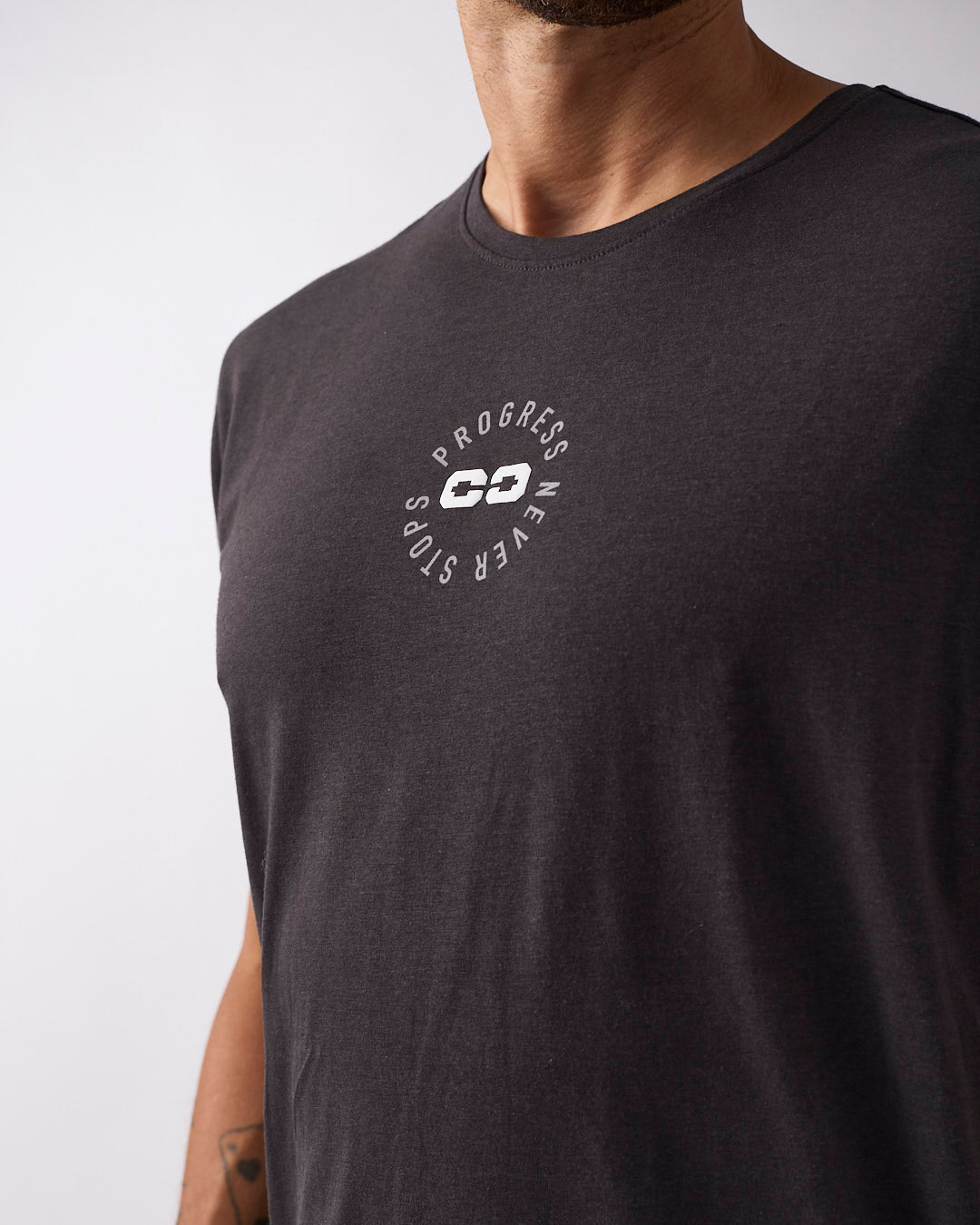 Progress t-shirt Dark grey