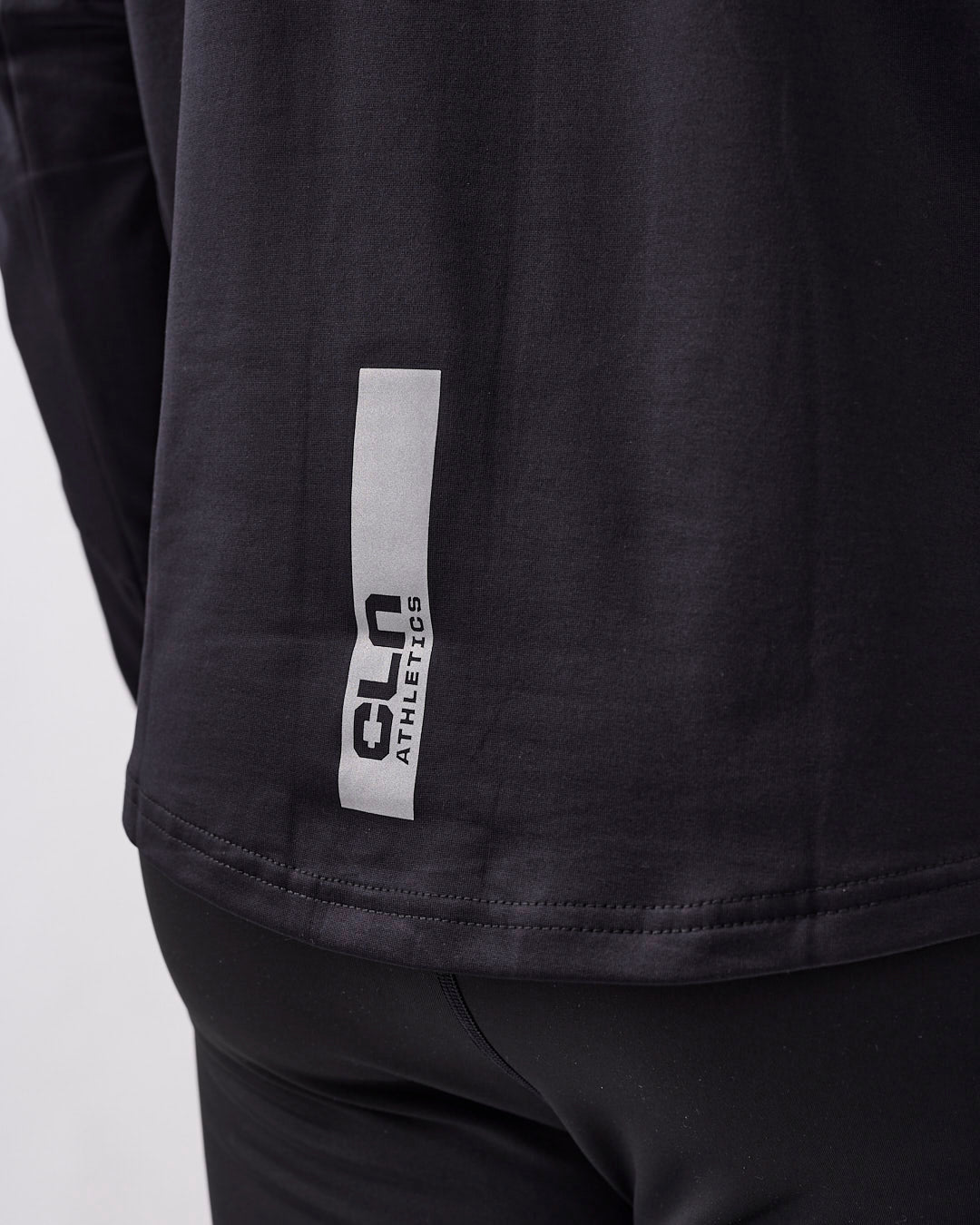 Ray 1/2 zip Black