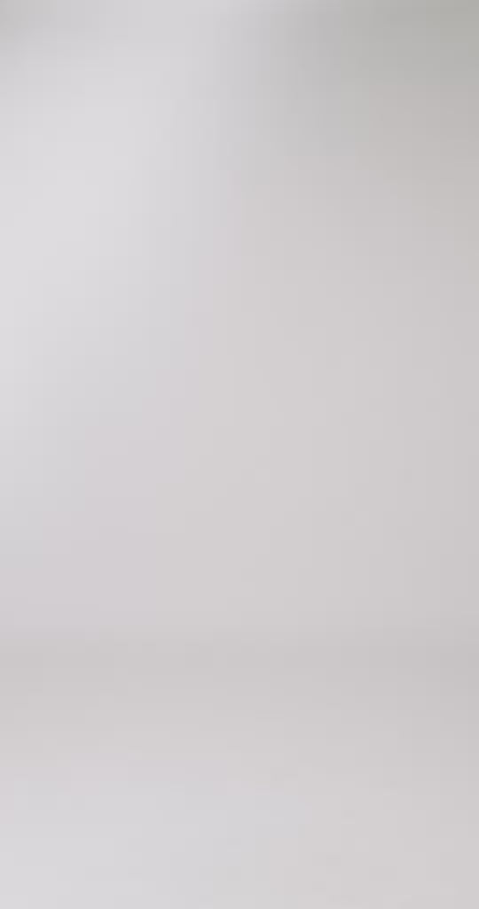 Load video: Promo t-shirt Cream white