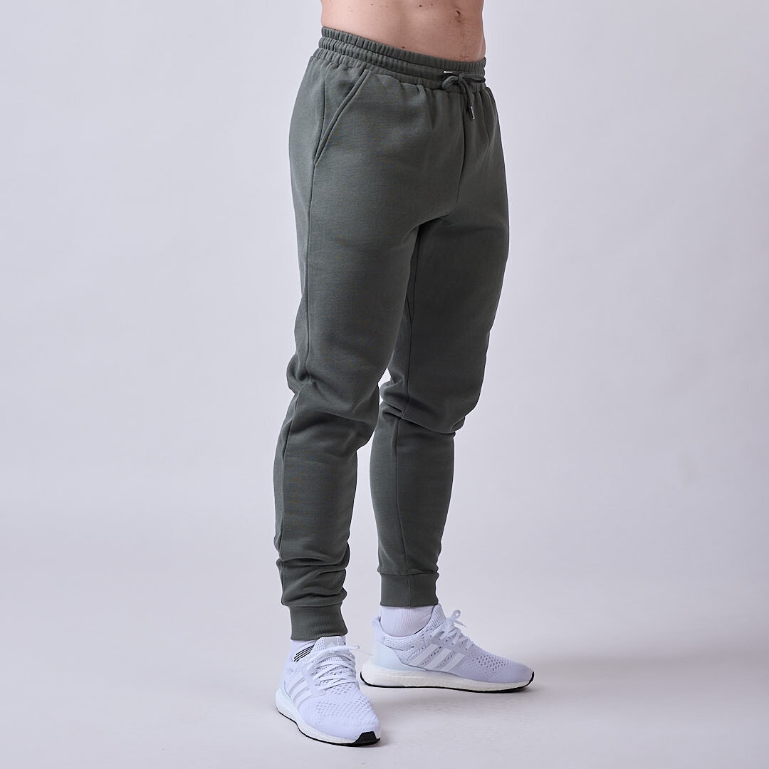 Core sweatpants Men Moss green