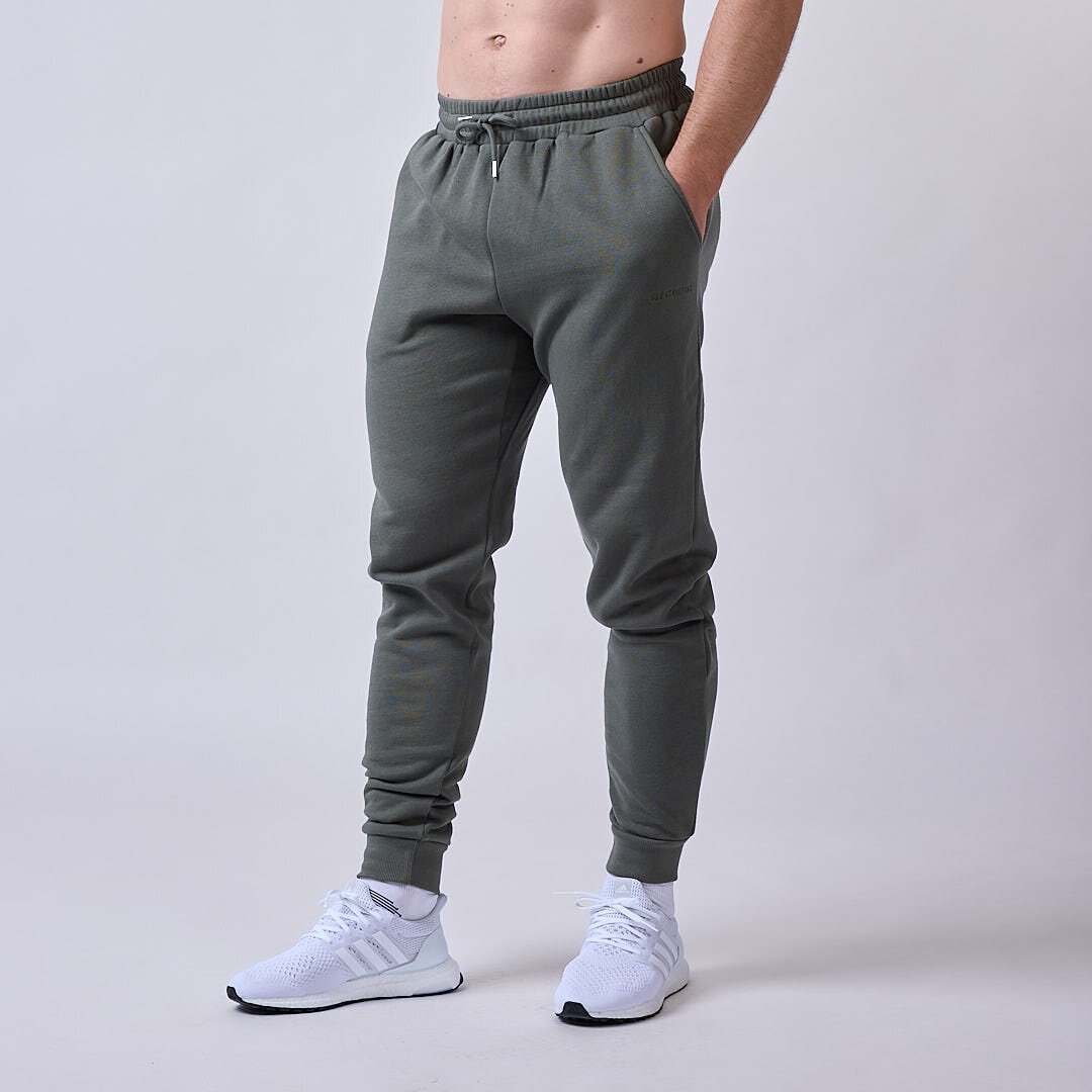 Core sweatpants Men Moss green