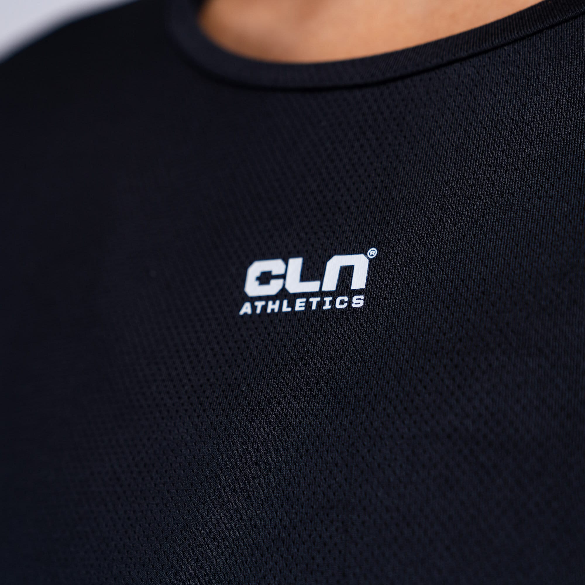 CLN Feather ws t-shirt Black