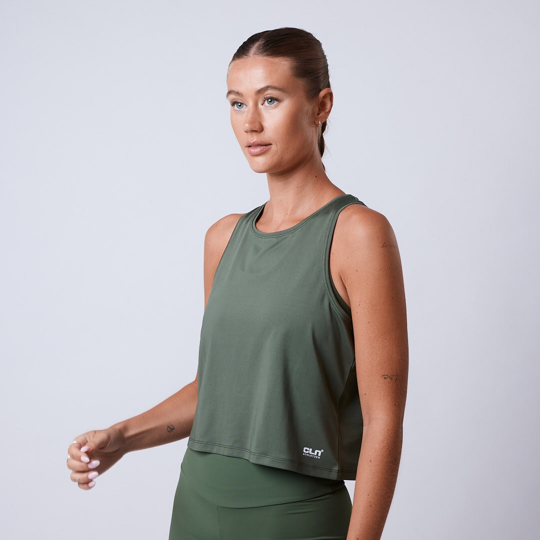Lunar cropped tank Moss green